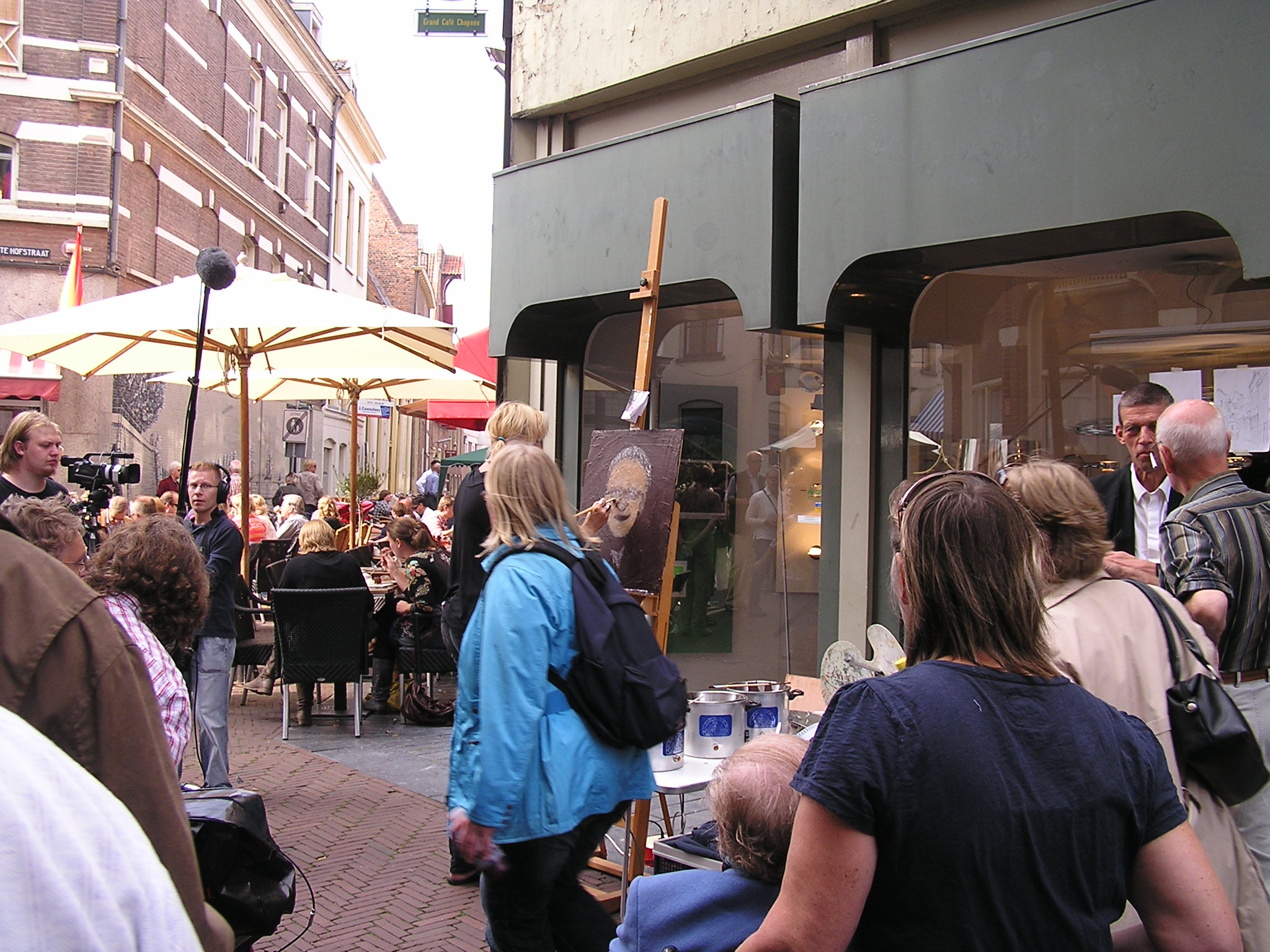 P1010177.JPG a tömeg